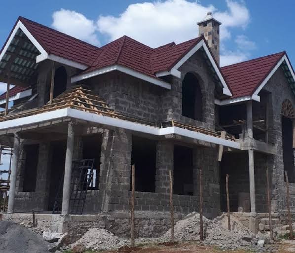 Roofing and Finishing Services